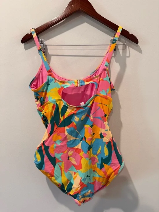 Anne Cole Pink Floral One Piece with Aqua & Yellow Accents Size 1 - Picture 4 of 5